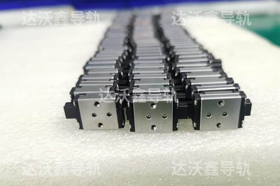 合金钢微型直线导轨应用解析：特性、行业适配与选型规范