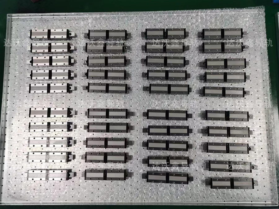 新能源设备直线导轨.jpg