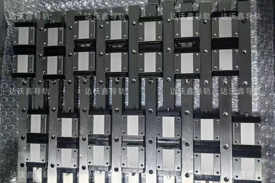 达沃鑫半导体设备直线导轨.jpg