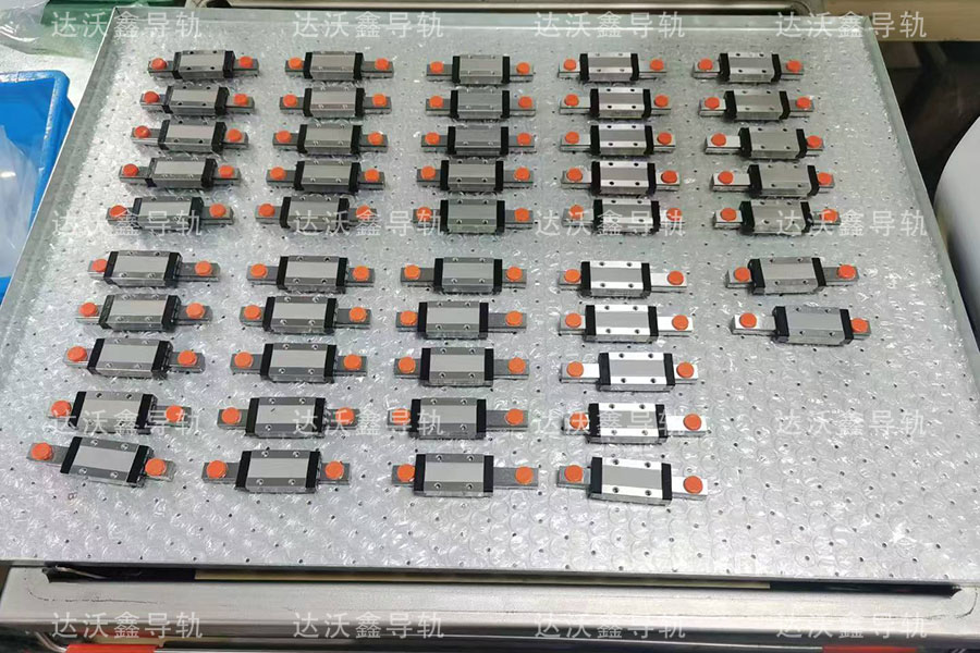 从设备稳定性出发：直线导轨对3C电子量产品质的赋能价值